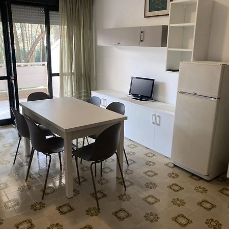 Appartamenti Meridiana Lignano Sabbiadoro Buitenkant foto